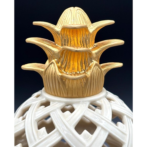 Classic Lenox Pineapple Box for Potpourri Porcelain with Sculptured Latticework - Picture 9 of 16